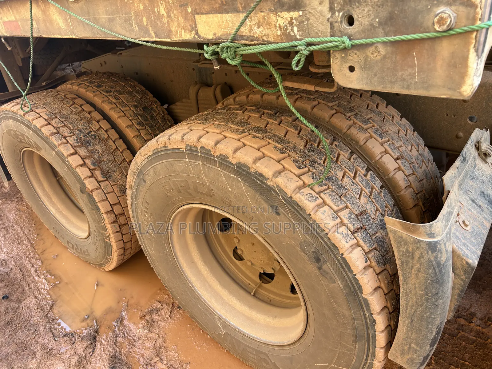 Trailer Head