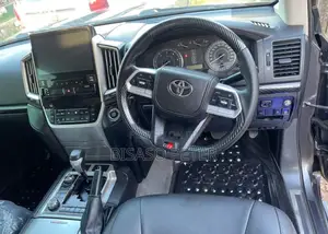Toyota Land Cruiser 2015 Gray