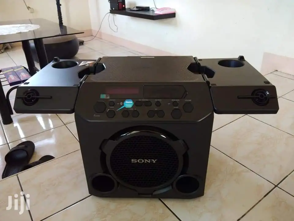 Sony Portable Wireless Indoor / Outdoor Bluetooth Speakers