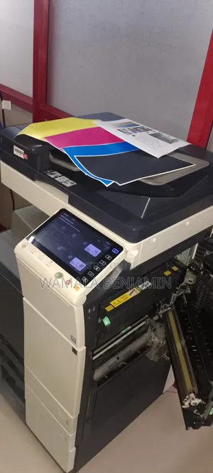 Konica Bizhub C284