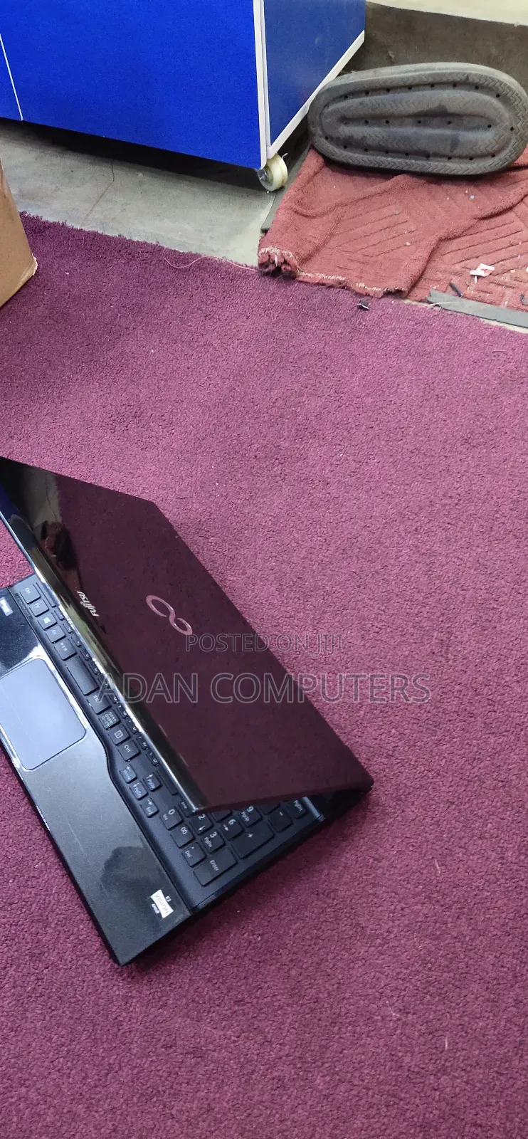Laptop Fujitsu Lifebook AH56/G 4GB AMD HDD 500GB