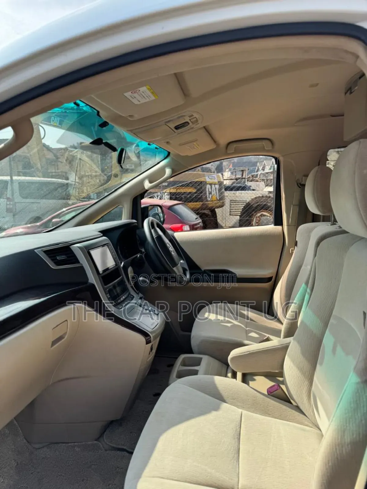Toyota Vellfire 2011 White