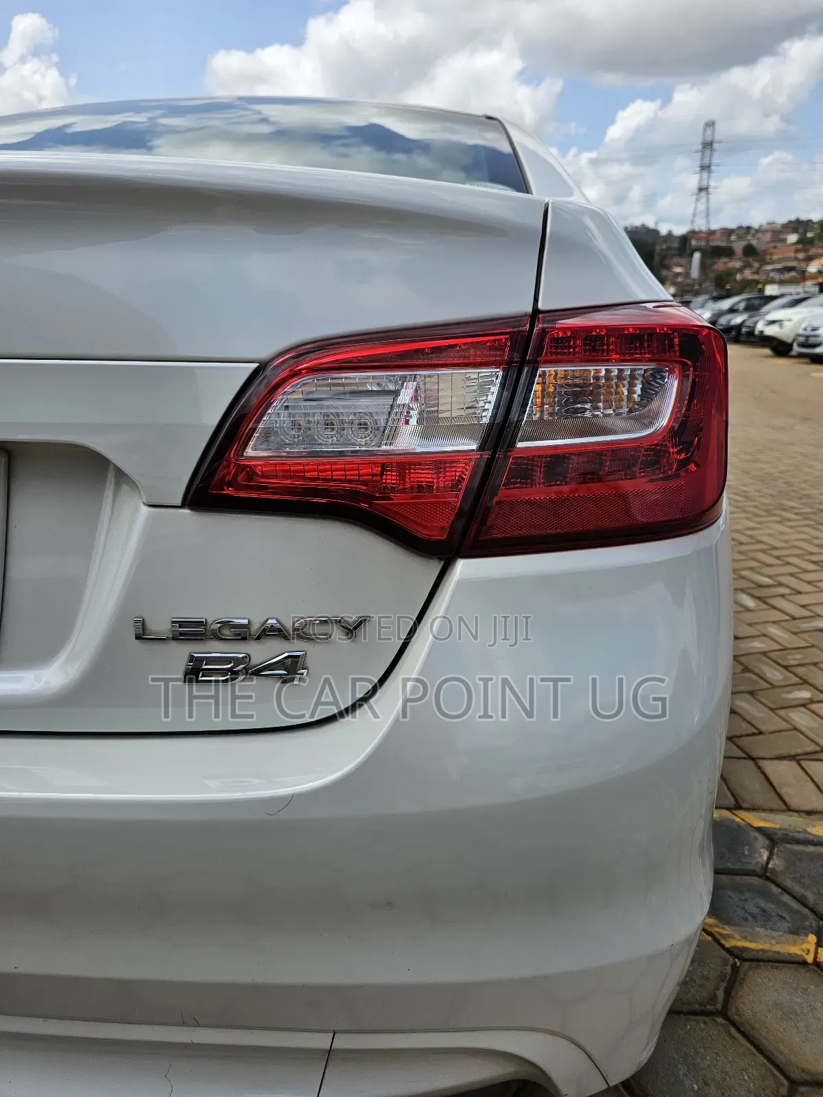 Subaru Legacy 2.5i Limited 4dr Sedan AWD (2.5L 4cyl CVT) 2015 White
