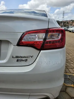 Subaru Legacy 2.5i Limited 4dr Sedan AWD (2.5L 4cyl CVT) 2015 White