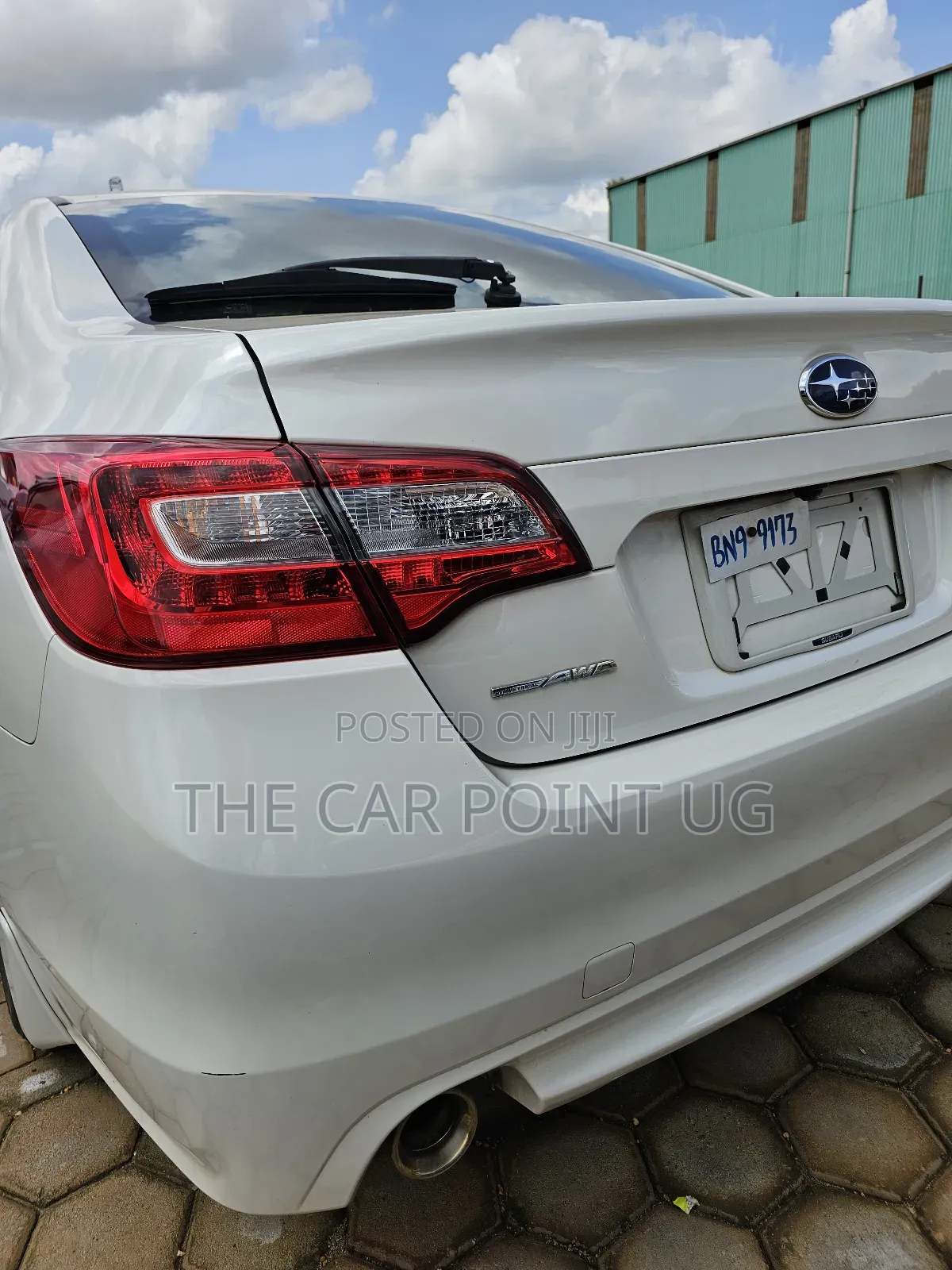 Subaru Legacy 2.5i Limited 4dr Sedan AWD (2.5L 4cyl CVT) 2015 White