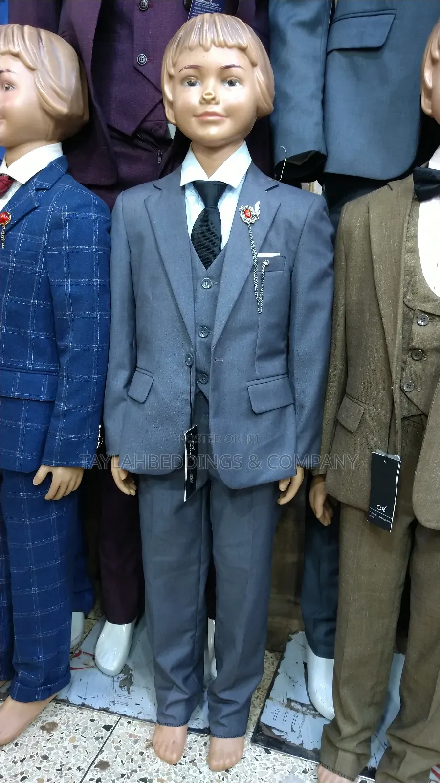 Formal Suit 3-Pieces Grey Blazer Pants and Plaid Vest Big Amp