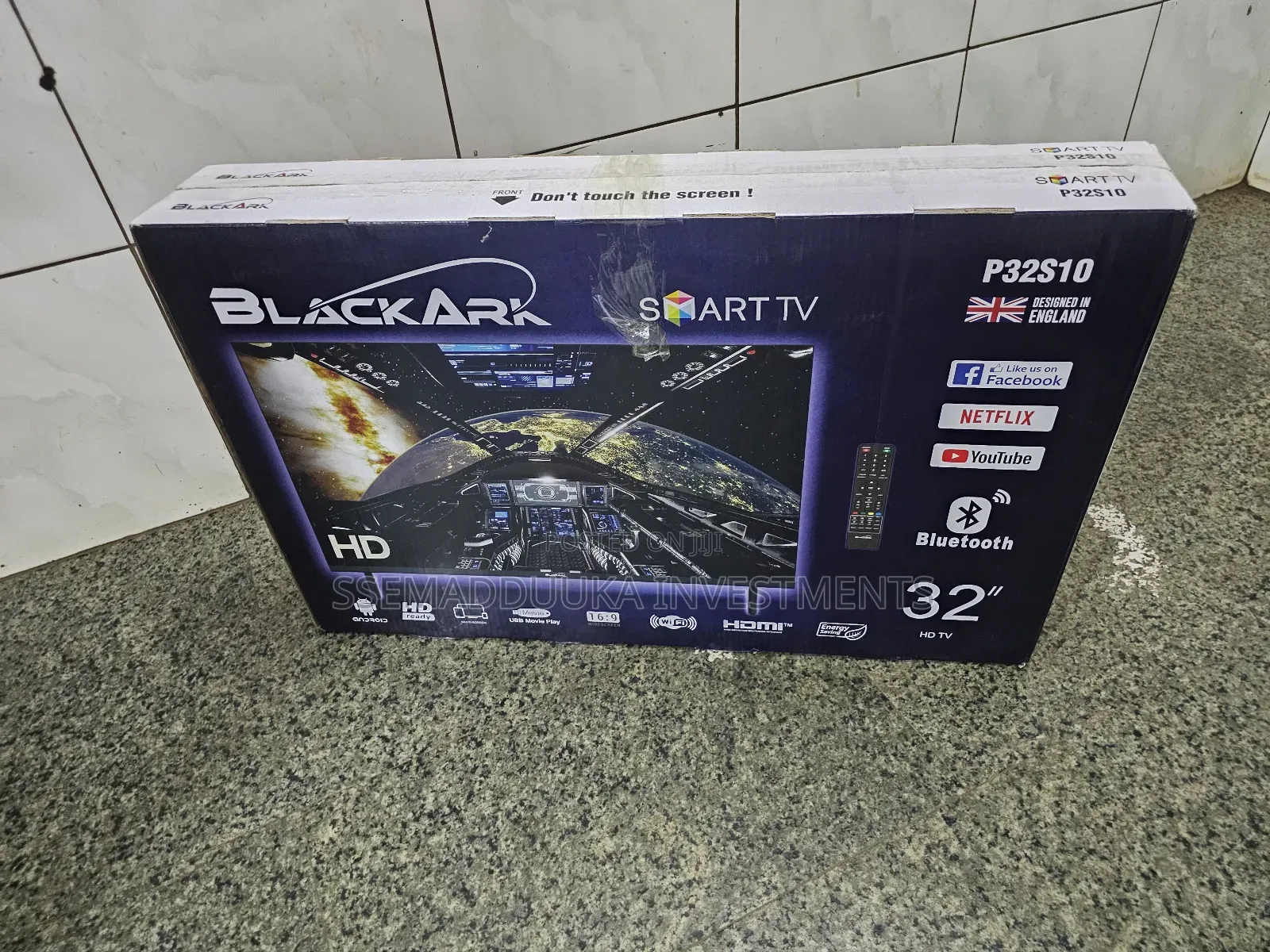 Black Ark 32inches Smart Tv