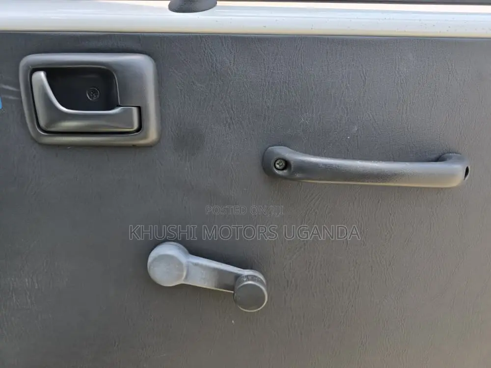Suzuki Carry Truck 2012