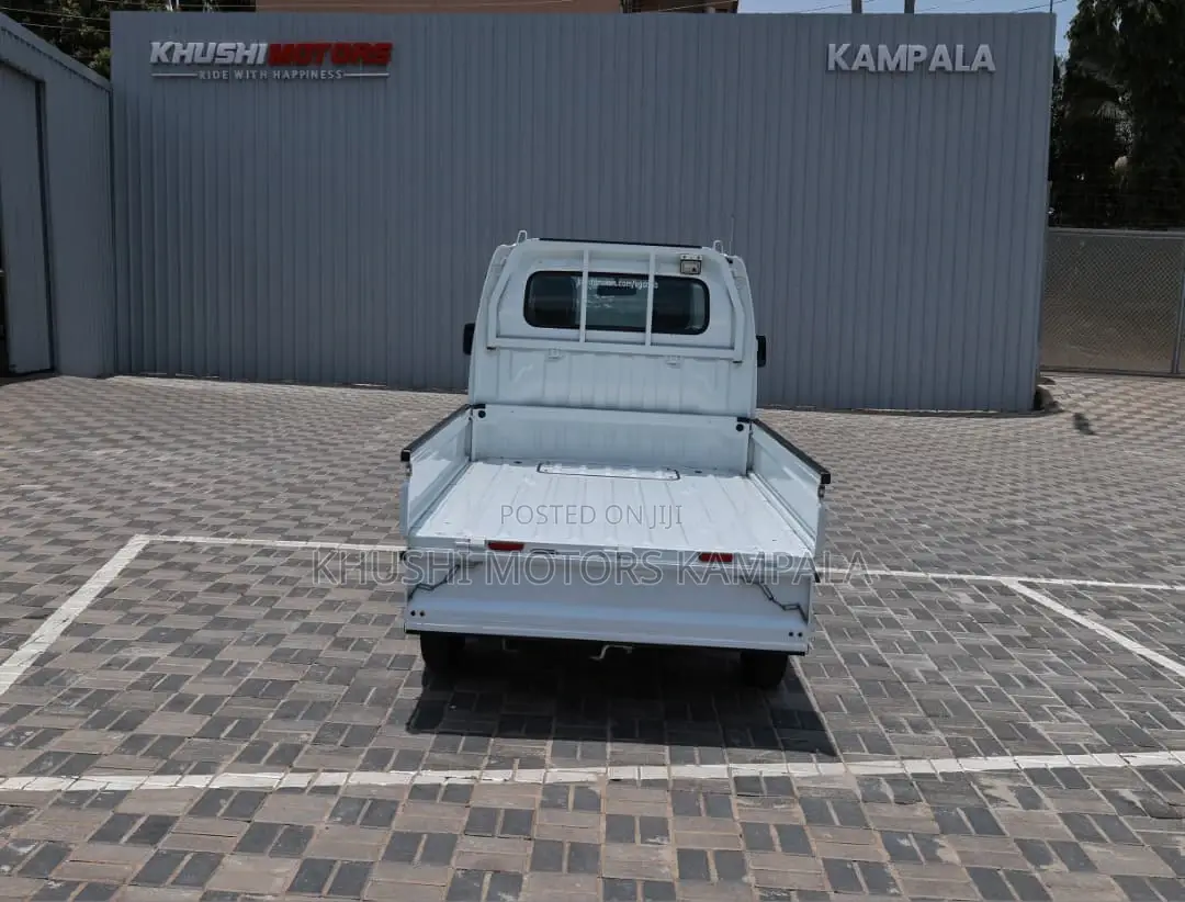 Suzuki Carry Truck 2012