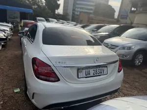 Mercedes-Benz C200 2016 White