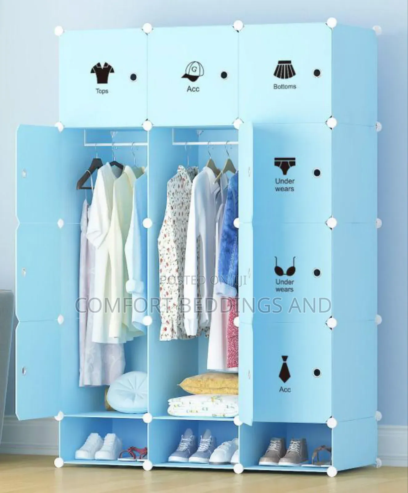 Three Column Plastic Closet Blue