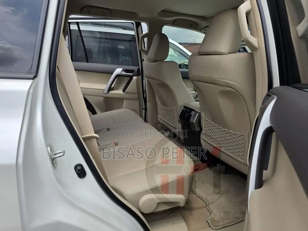 Toyota Land Cruiser Prado 2023 White