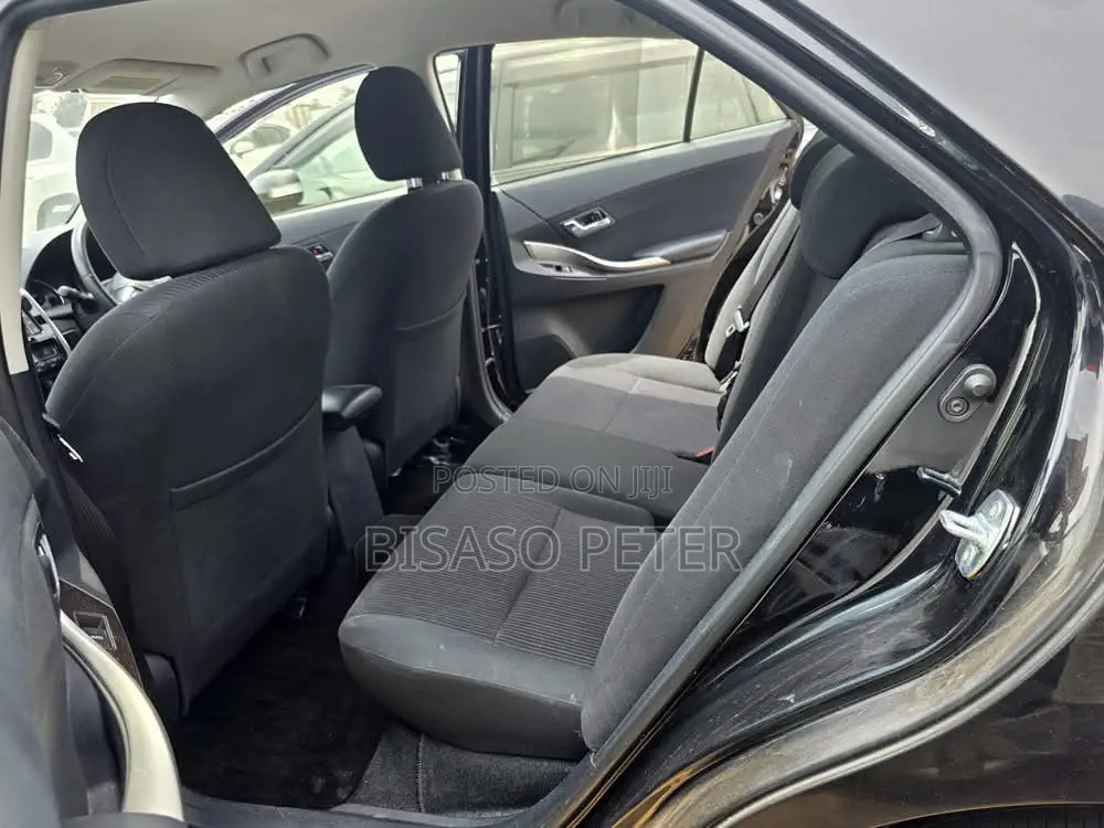 Toyota Premio 2017 Black