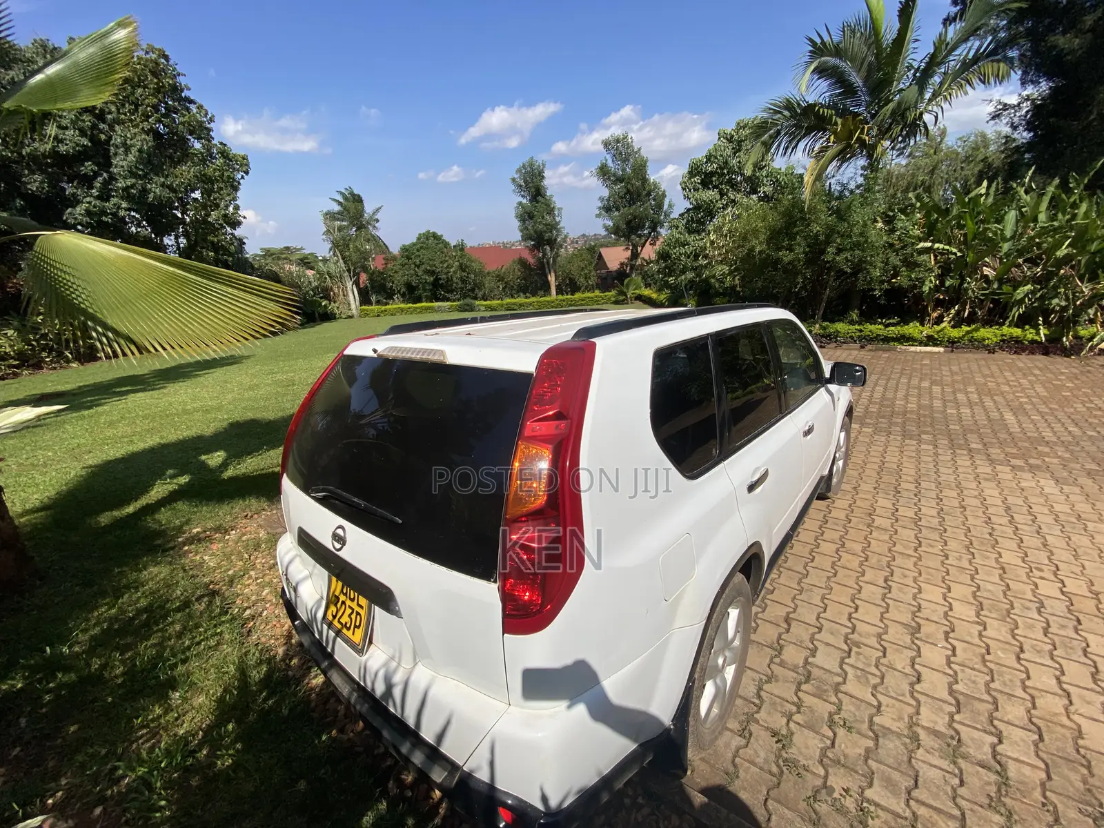 Nissan X-Trail 2.0 Petrol XE 2009 White
