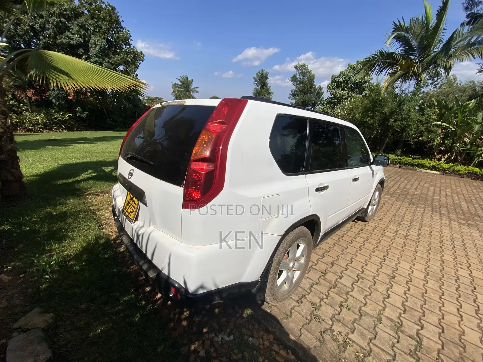 Nissan X-Trail 2.0 Petrol XE 2009 White