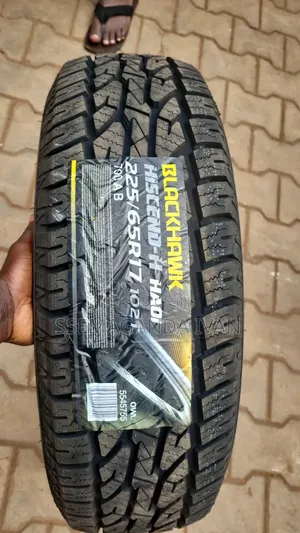 225/65r17 Original Black Hawk A/T