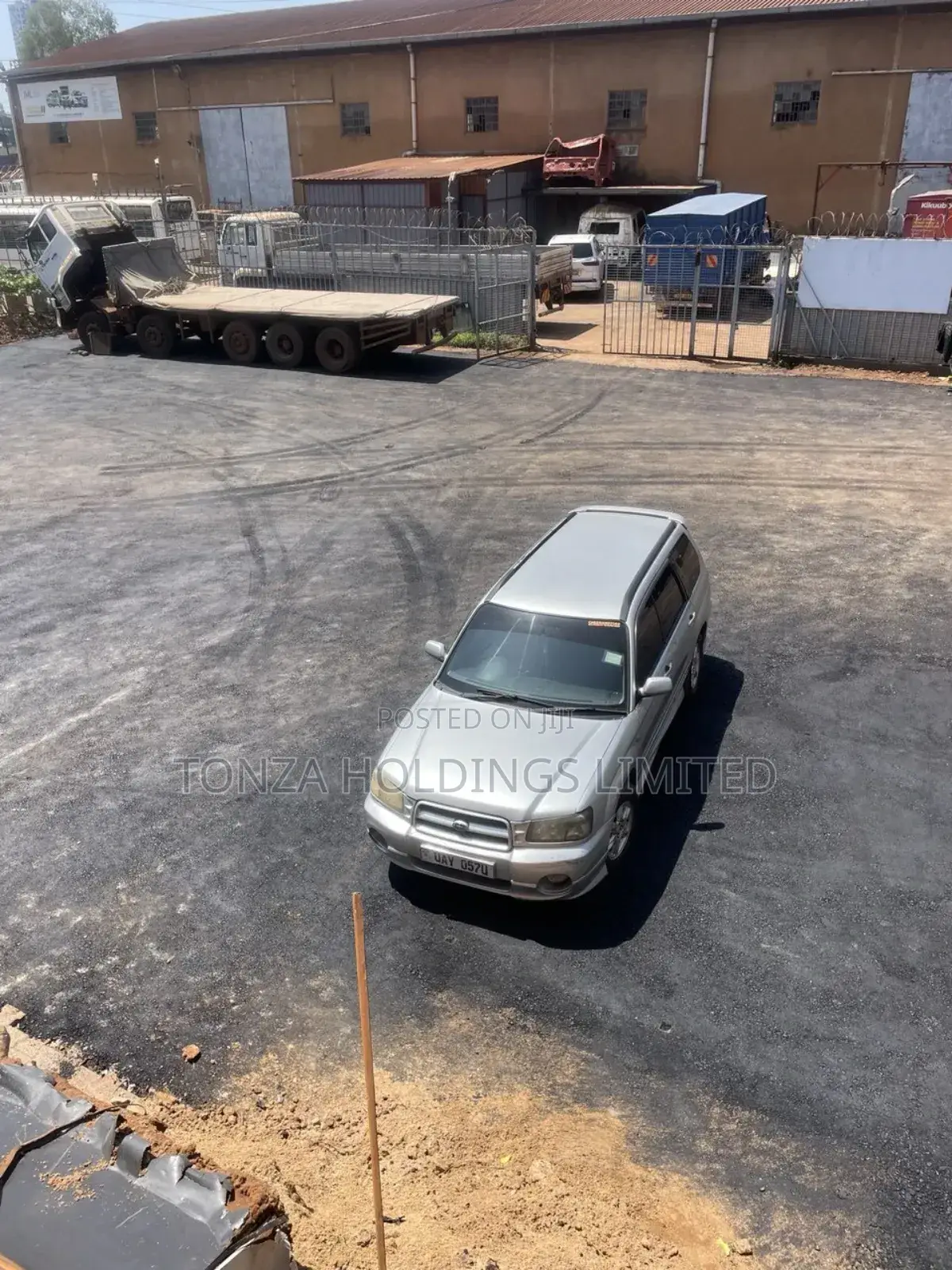 Asphalt / Tarmac Driveway And Compound