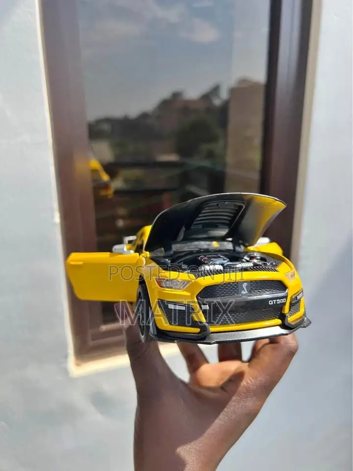 New Diecast Toy Car Metal Model for Kids Off-Road Vehicle Collection