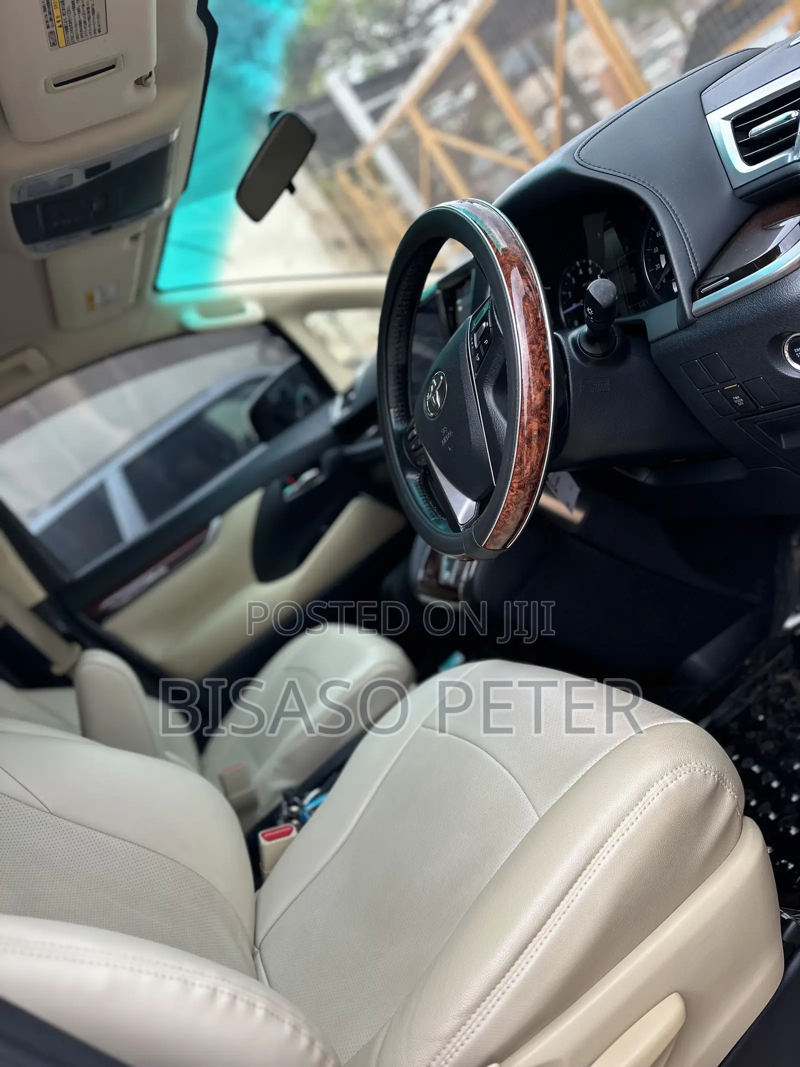 Toyota Alphard 2.5 Petrol AWD 2017 White