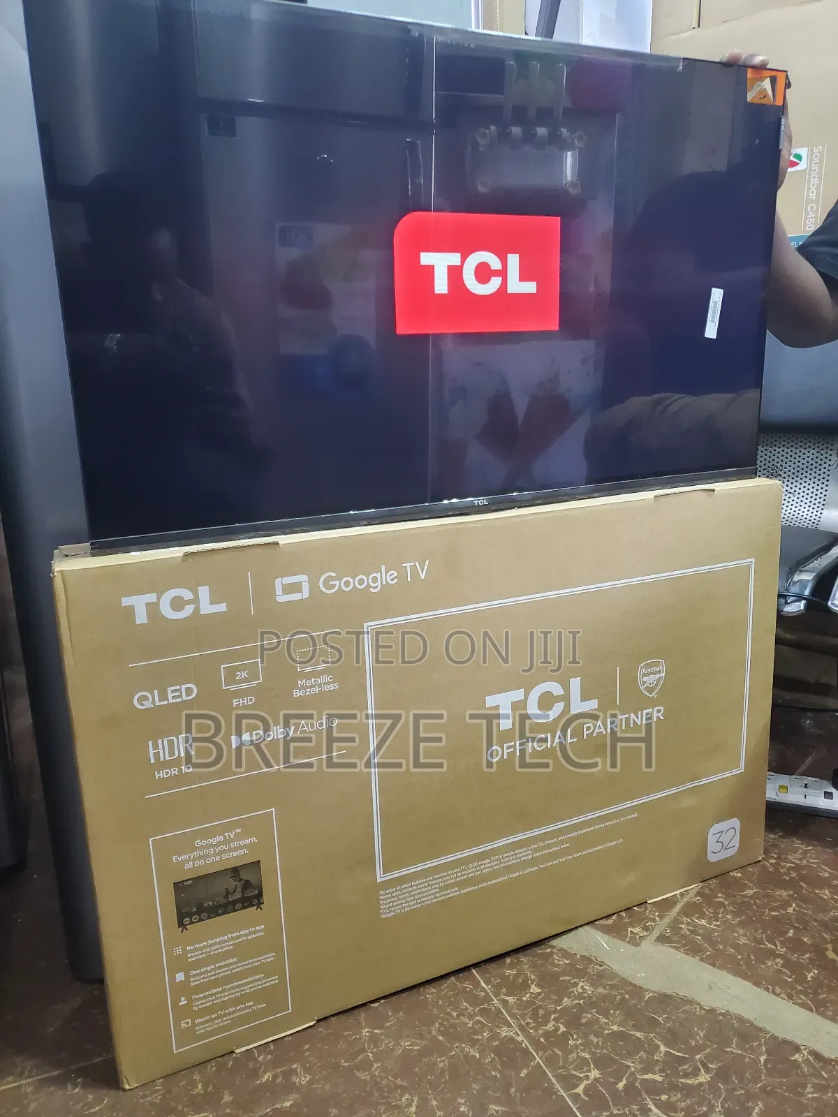 It's TCL Qled 32"Inch