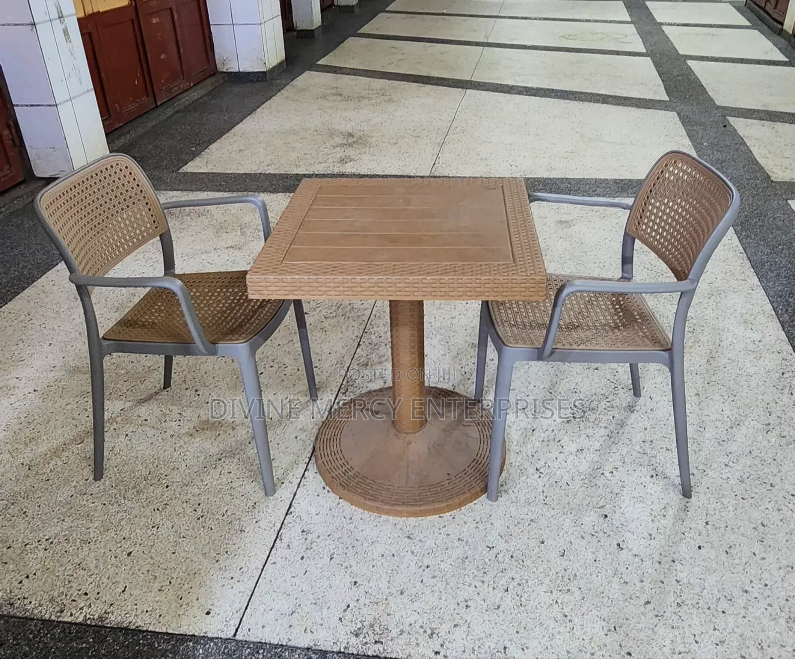 2pcs Chairs and Atable Square