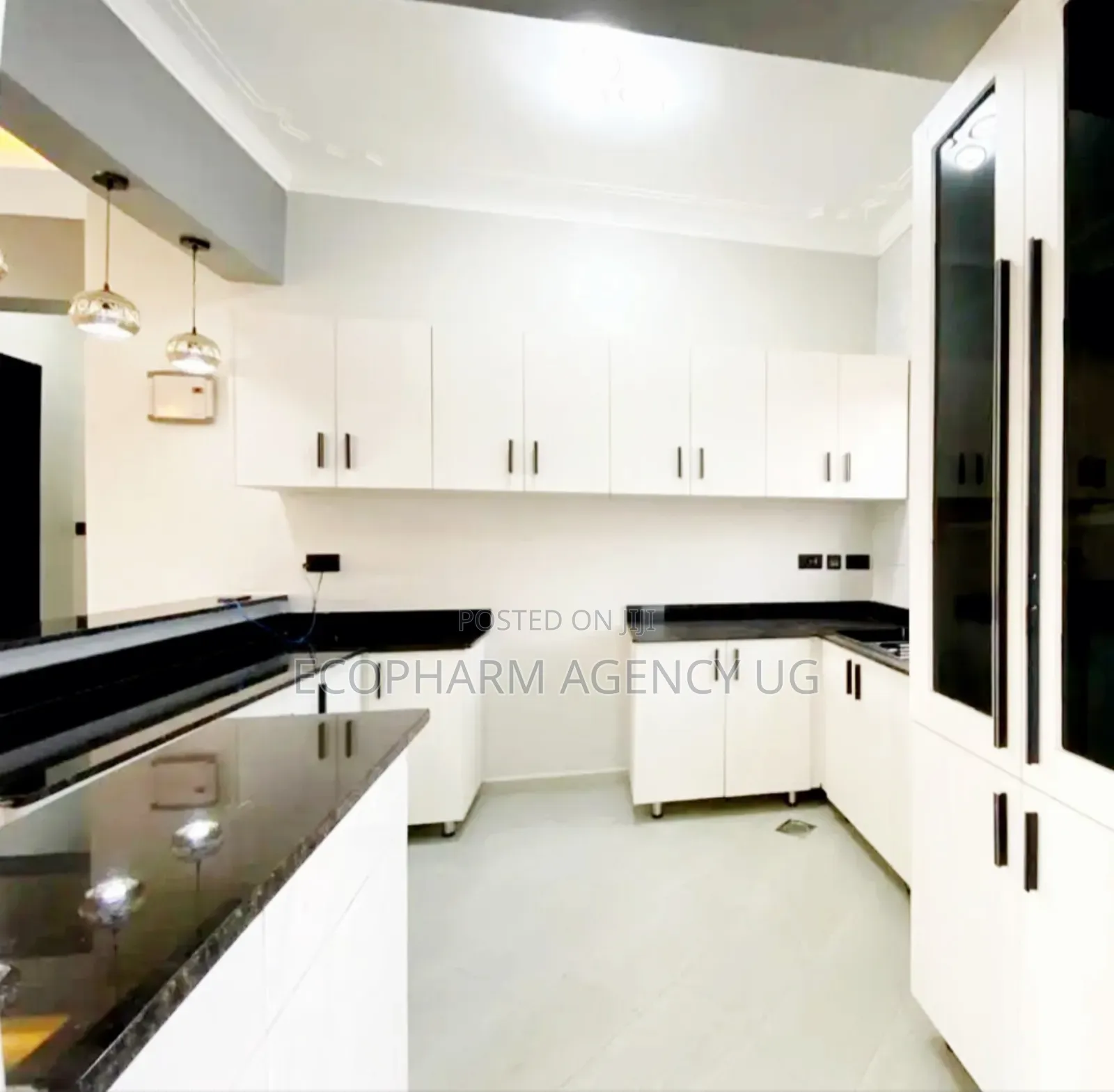 5bdrm Duplex in Najjera, Central Division for sale