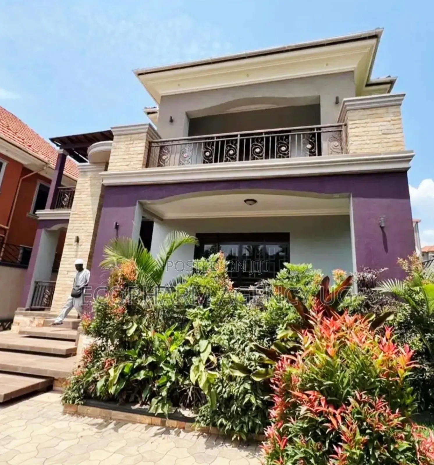 5bdrm Duplex in Kira, Central Division for sale