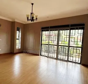 5bdrm Duplex in Kira, Central Division for sale