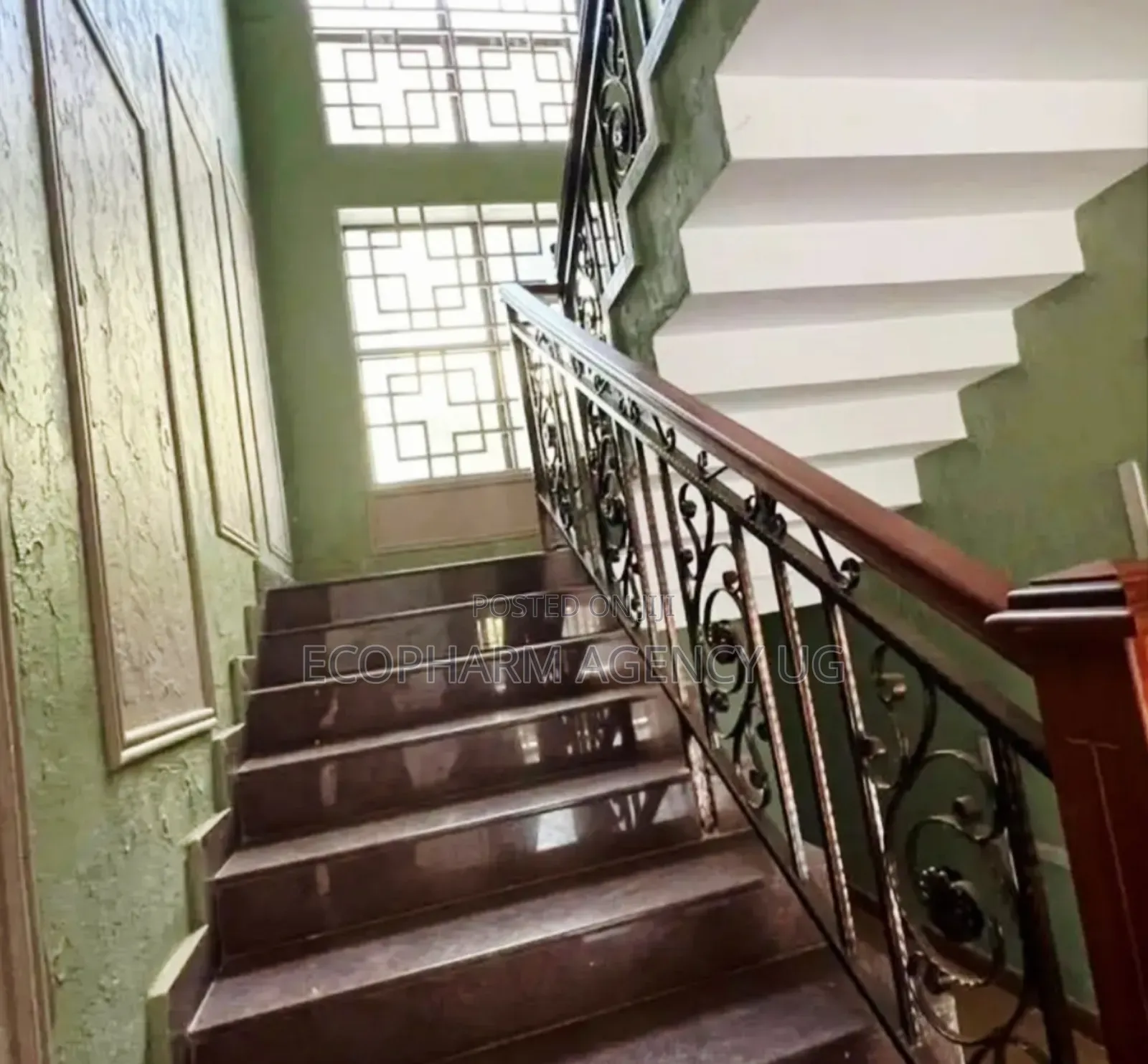5bdrm Duplex in Kira, Central Division for sale