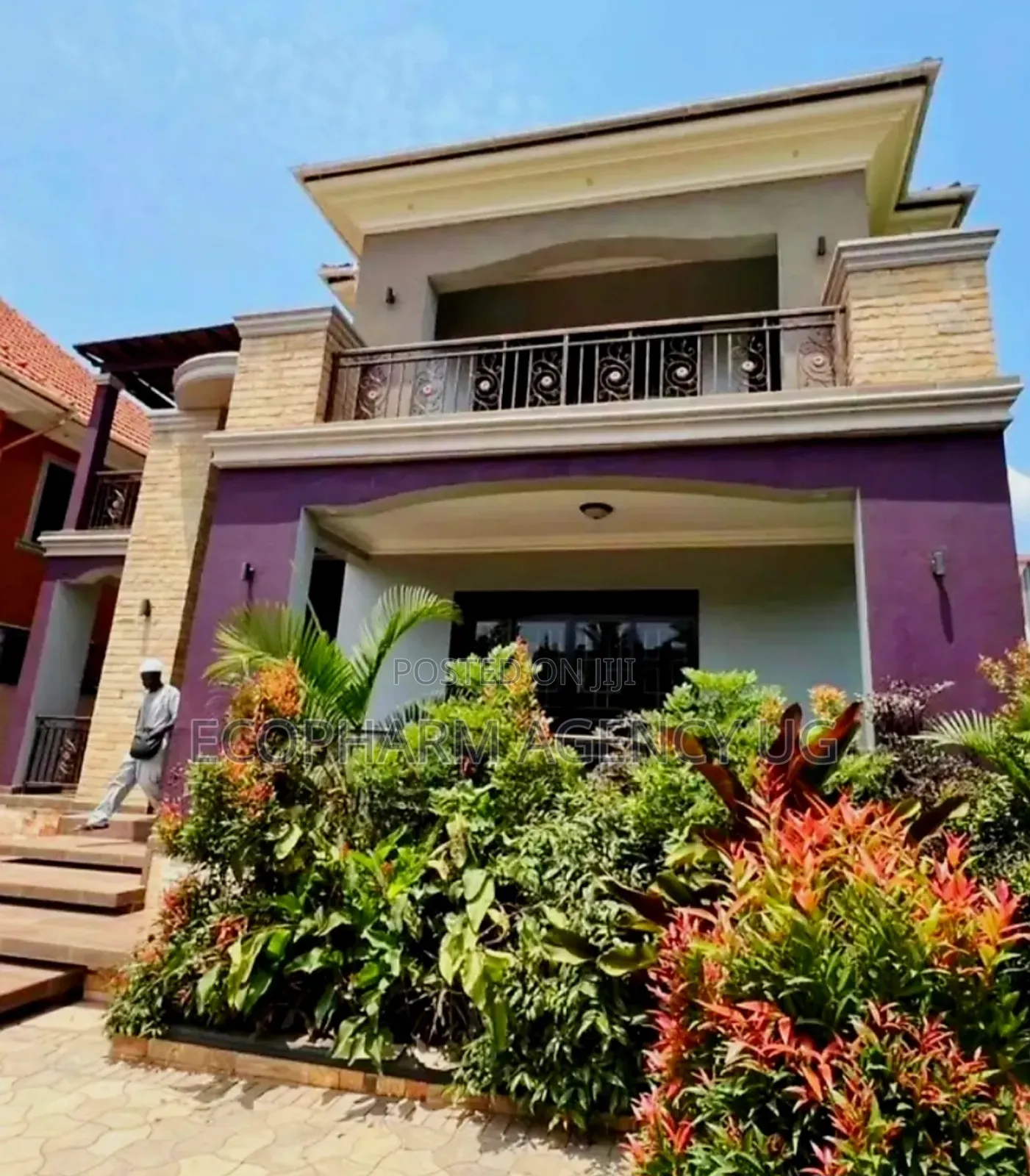 5bdrm Duplex in Kira, Central Division for sale