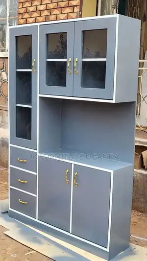 Cupboards 4x6fts Available