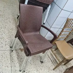 Crown Norble Plastic Chairs Plastic Chairs