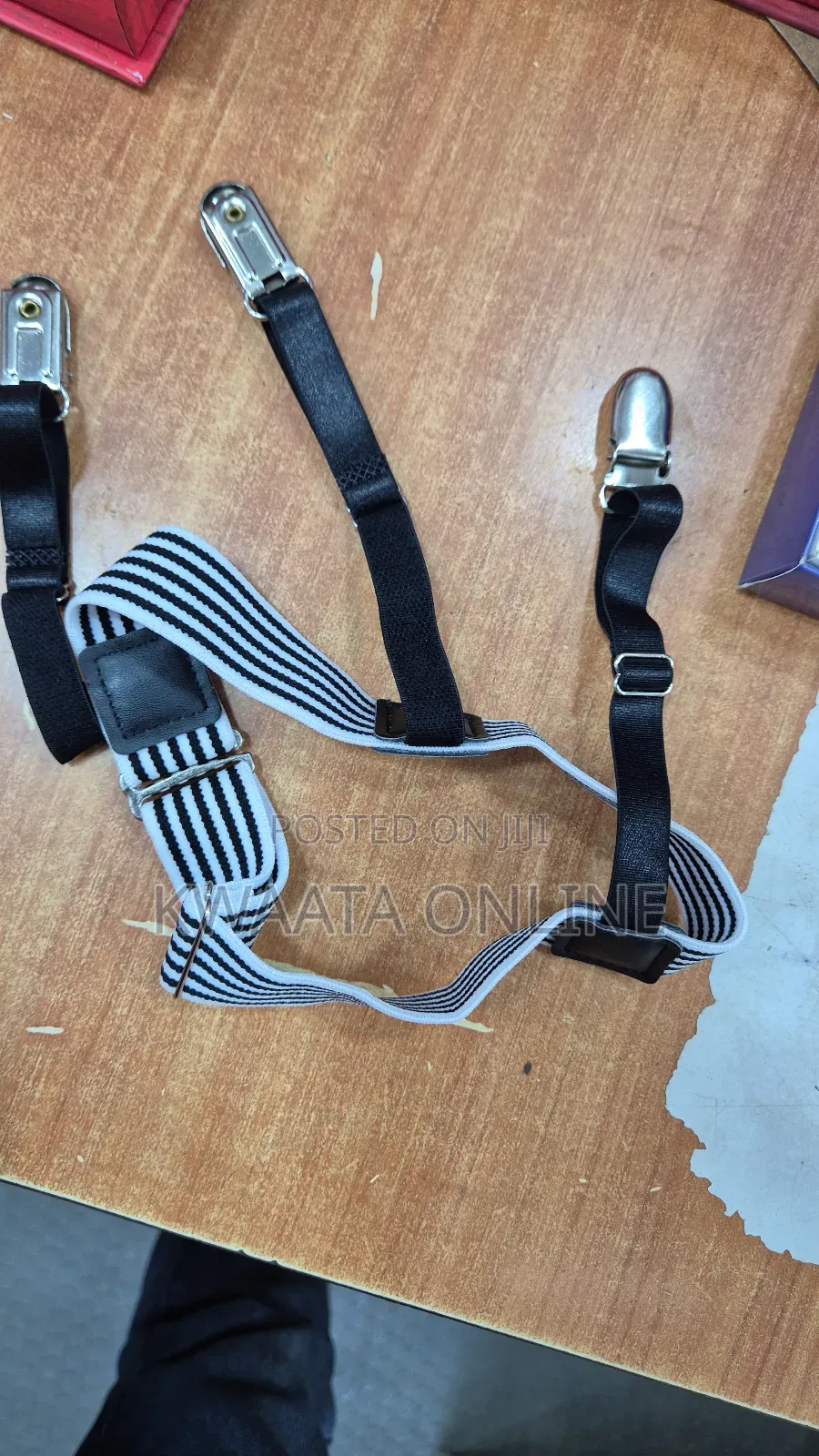 Men's Shirt Stays, Elastic Garter With Locking Clamps, Shirt Tuckers