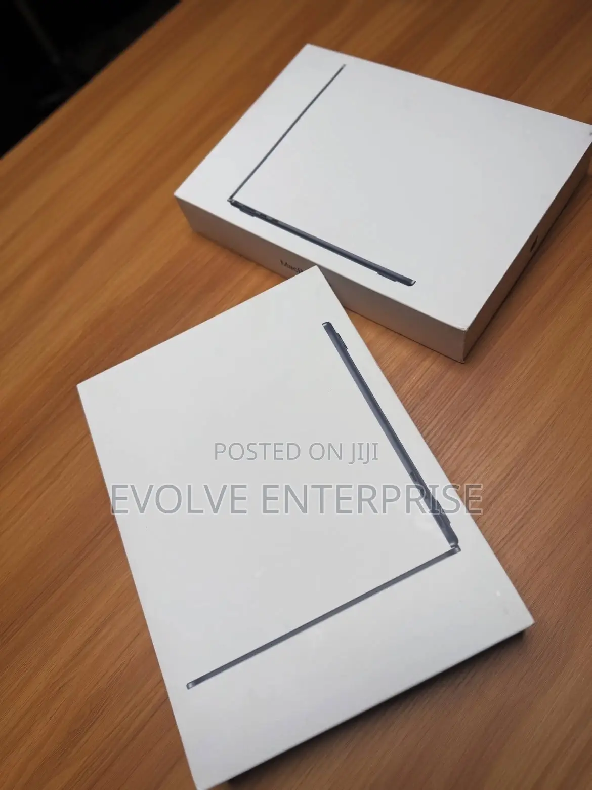 New Laptop Apple MacBook Air 16GB Apple M4 SSD 256GB