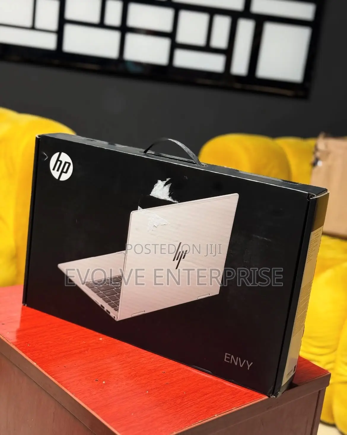 New Laptop HP Envy X360 8GB Intel Core I7 SSD 512GB
