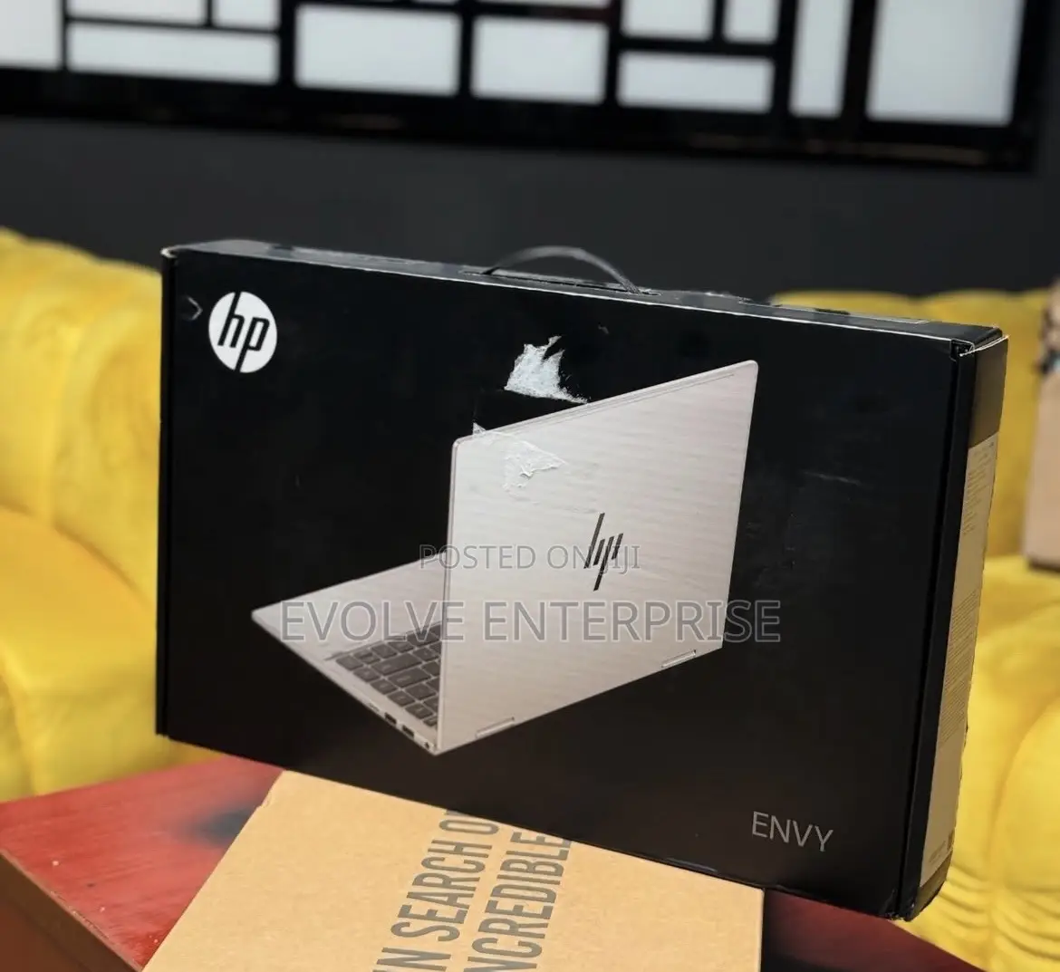 New Laptop HP Envy X360 8GB Intel Core I7 SSD 512GB