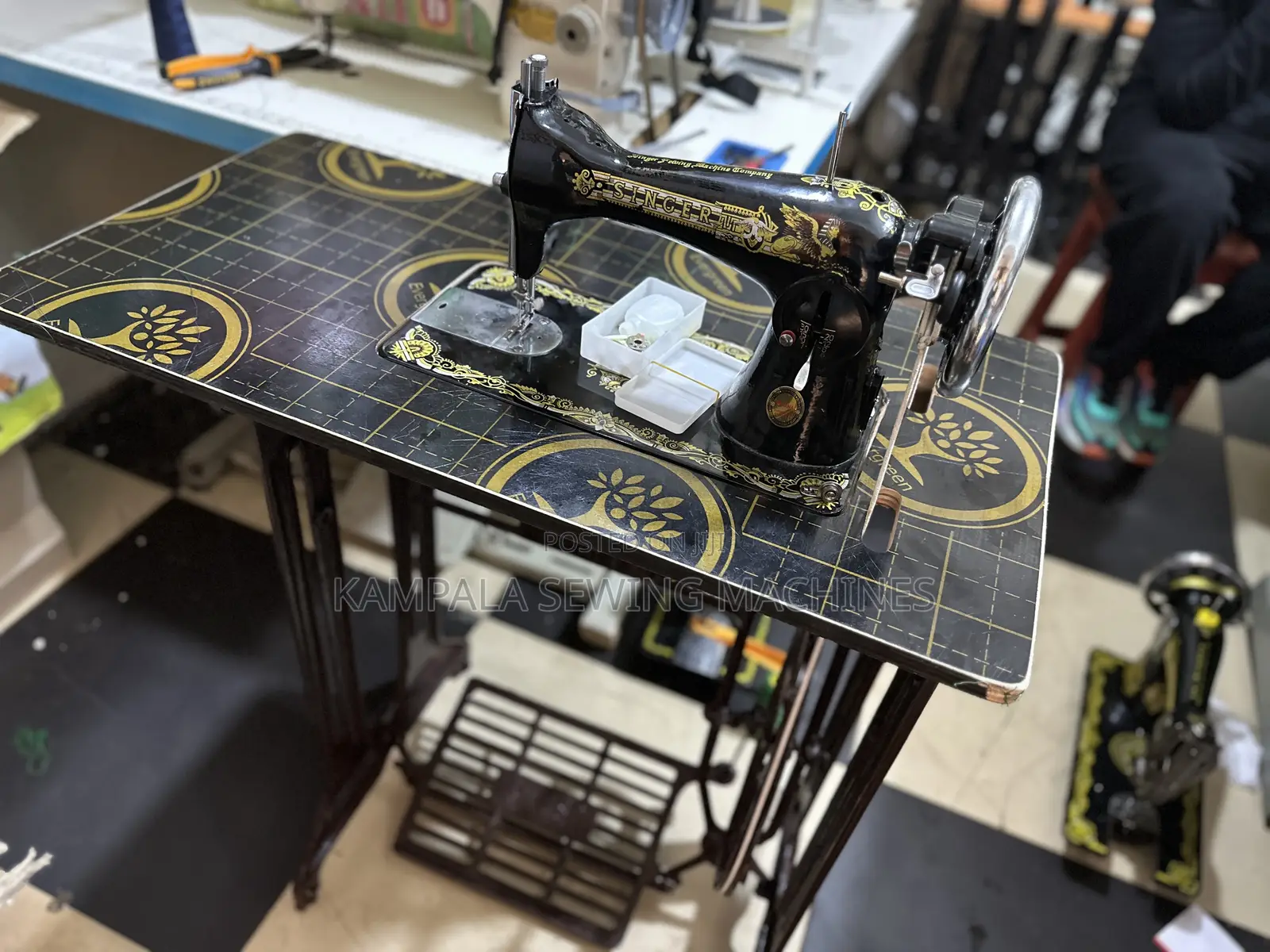New Singer With Original Stand Complete Set With 3years Guarantee