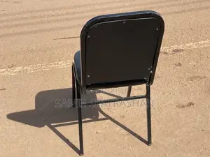 Simple Waiting Sit Black