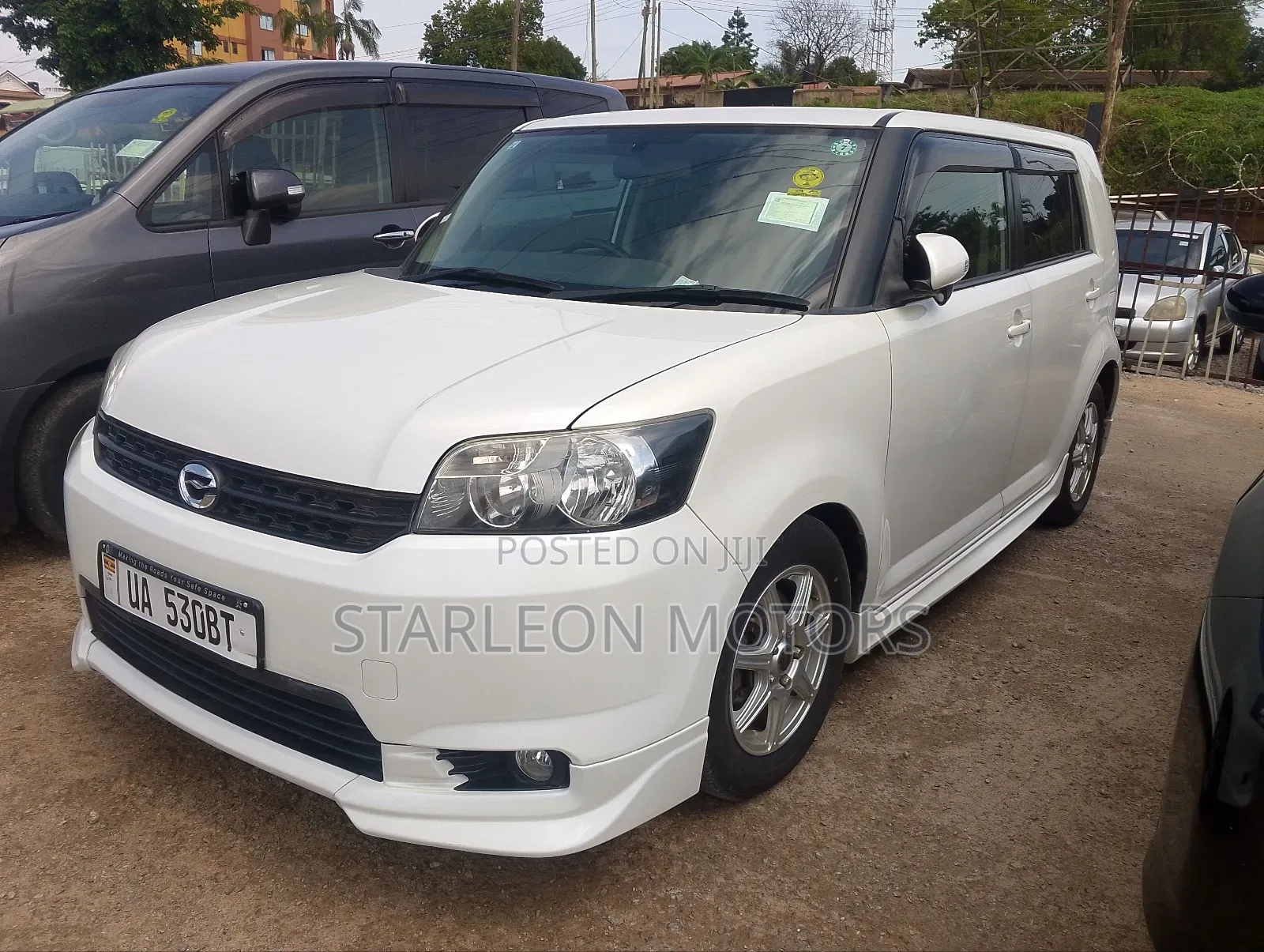 Toyota Corolla Rumion Hatchback 1.5 FWD 2010 White