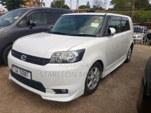 Toyota Corolla Rumion Hatchback 1.5 FWD 2010 White