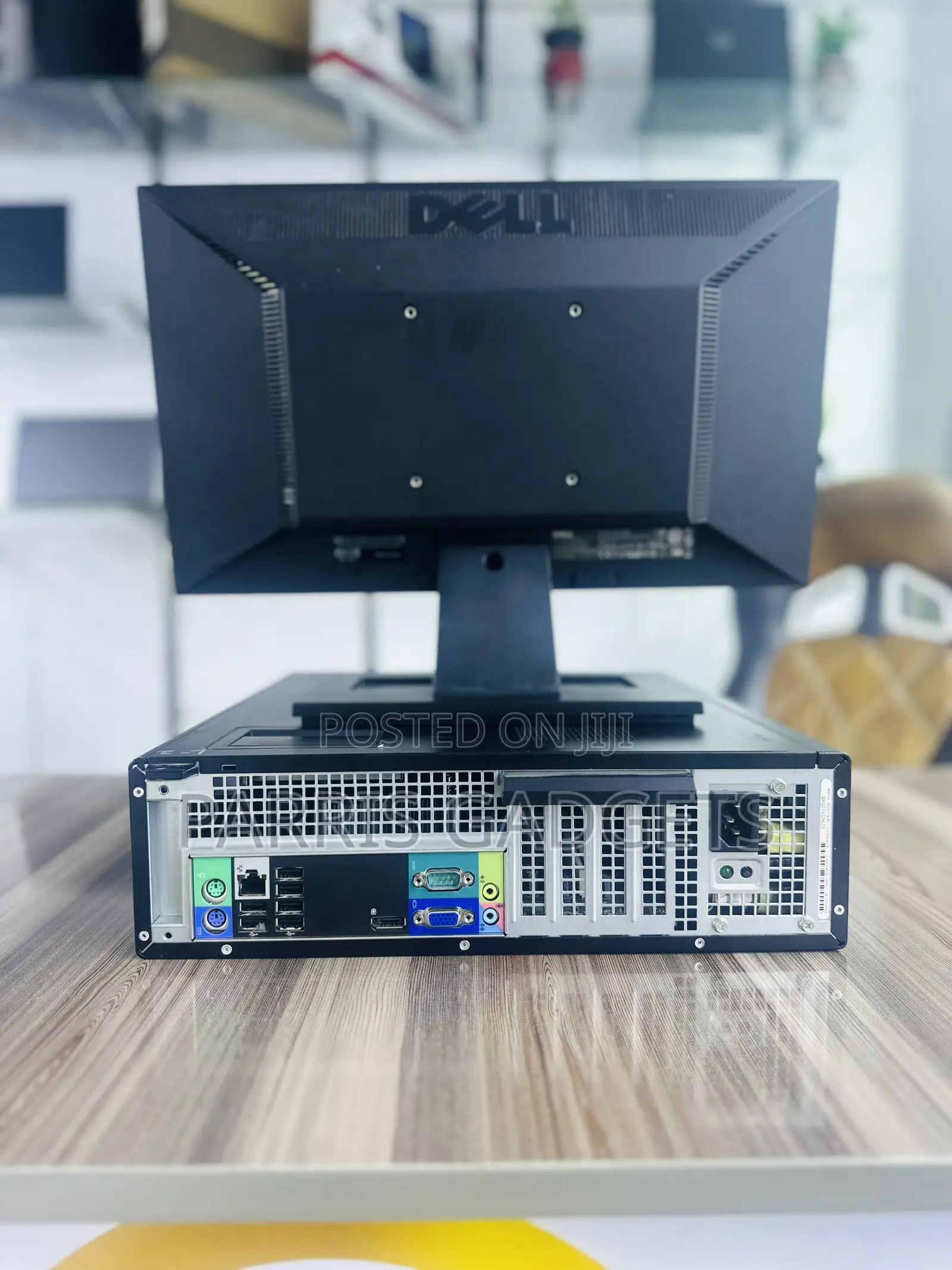 Desktop Computer Dell OptiPlex 790 4GB Intel Core I5 HDD 500GB