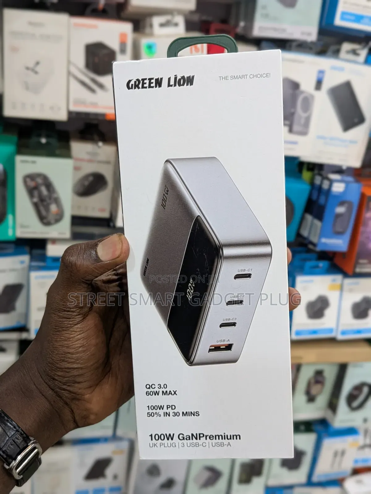 Greenlion 100watts Gan Premium. Uk Plug ,3usb C and Usb A