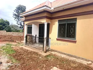 2bdrm House in Wakiso Town, Central Division for sale