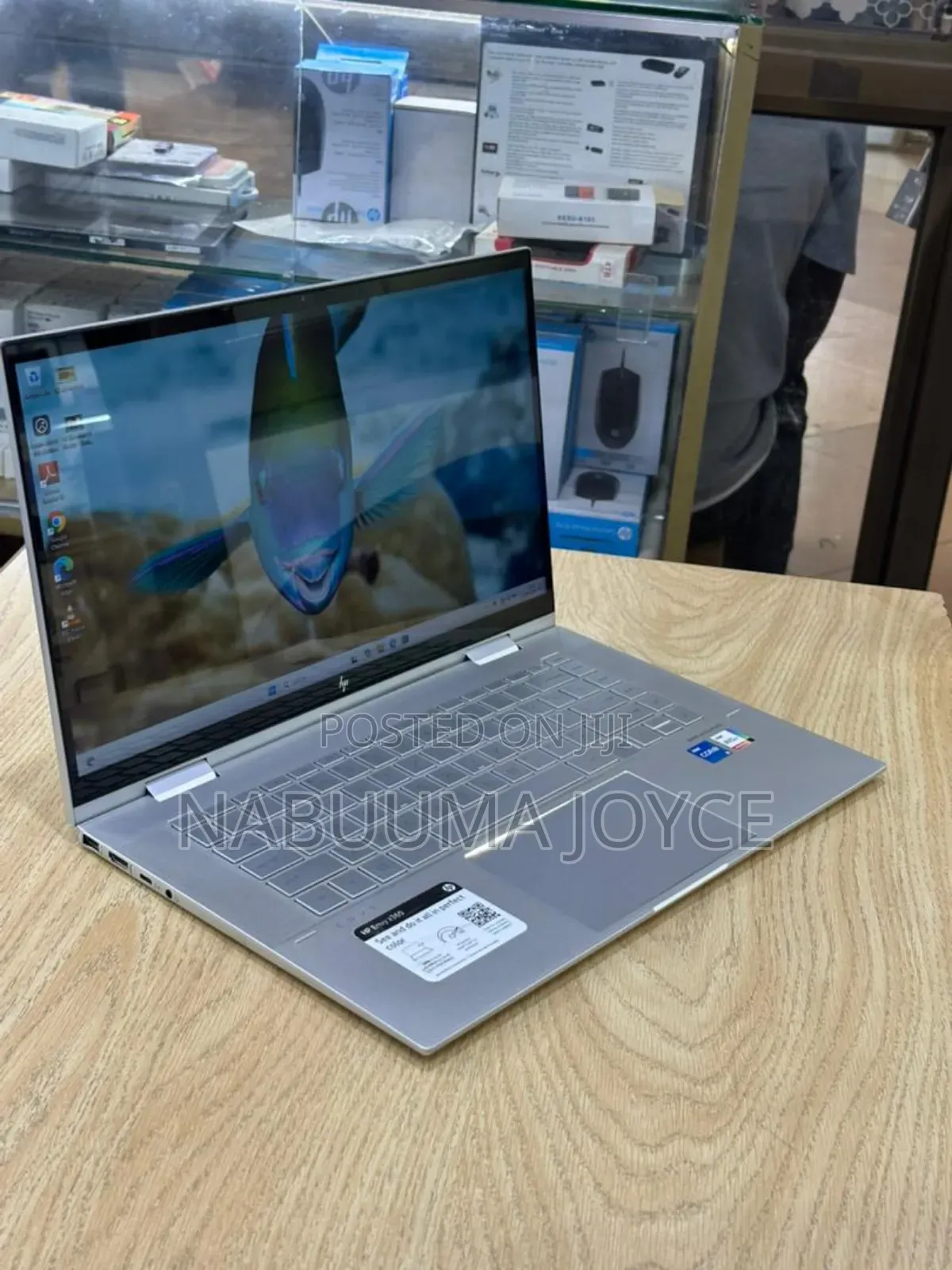 New Laptop HP Envy X360 15t 8GB Intel Core I5 SSD 256GB