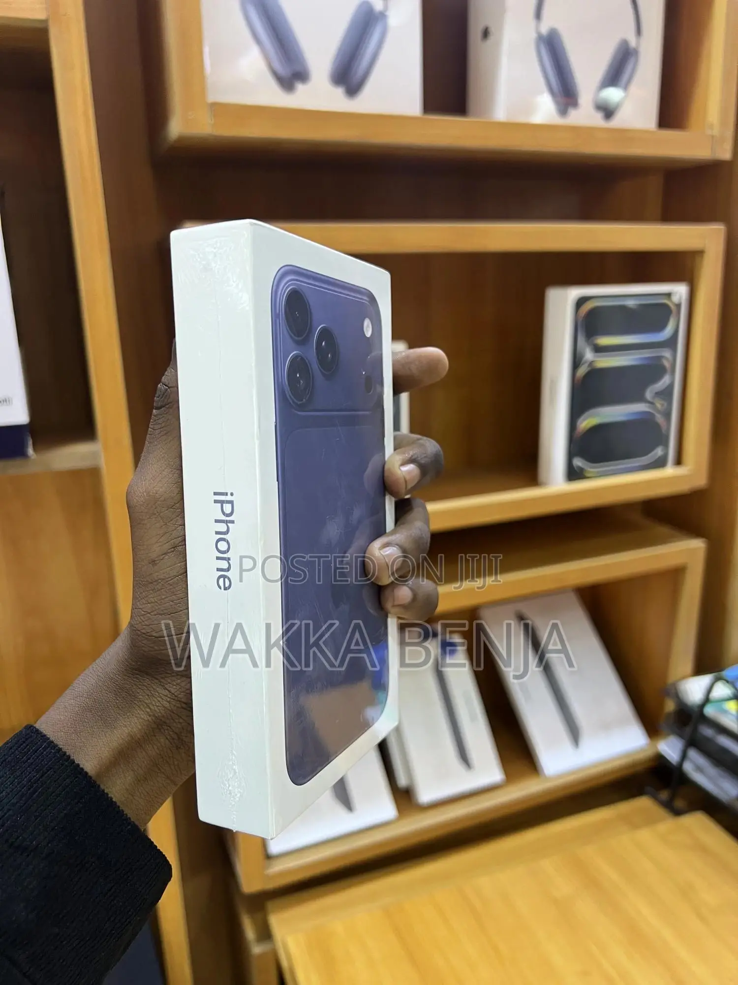 New Apple iPhone 17 Pro Max 256 GB Blue