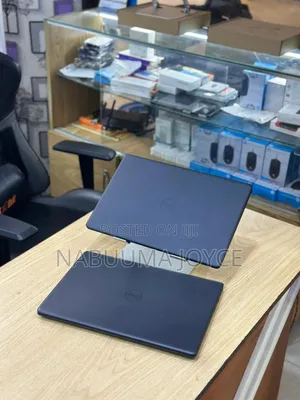 New Laptop Dell Inspiron Mini 1018 8GB Intel Core I7 SSD 256GB