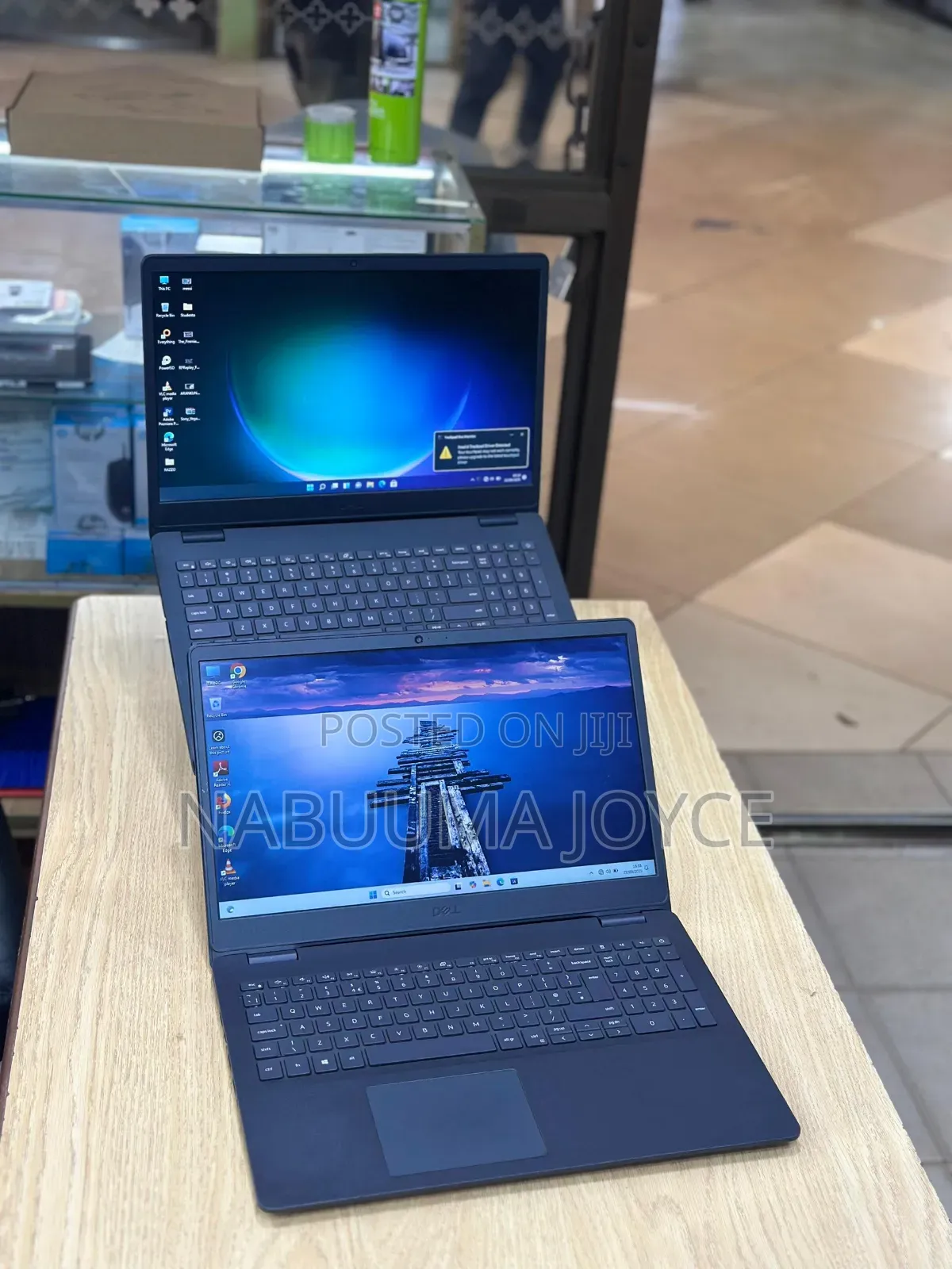 New Laptop Dell Inspiron Mini 1018 8GB Intel Core I7 SSD 256GB