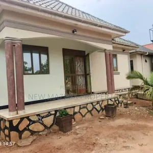 3bdrm Bungalow in Nabingo Masaka Rd, Central Division for sale