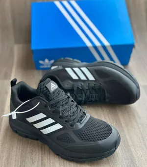 Adidas Runfalcon 5 Running Sneakers.