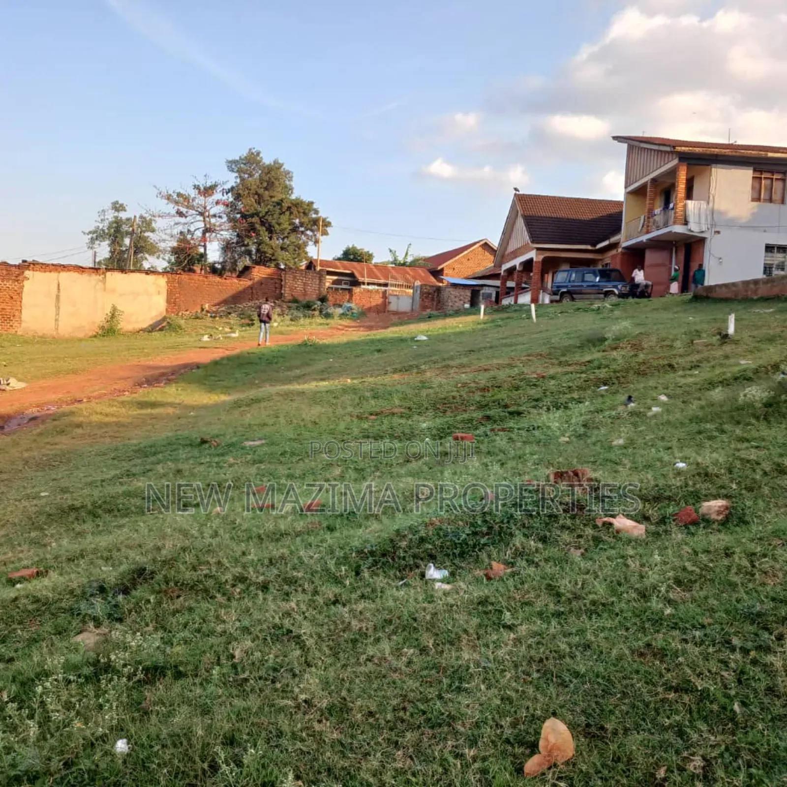 Beautiful Plot on Quicksale in Heart of Salaama Munyonyo Rd